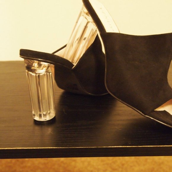 Clothes Looking for a New Home. - Picture 13 of 16